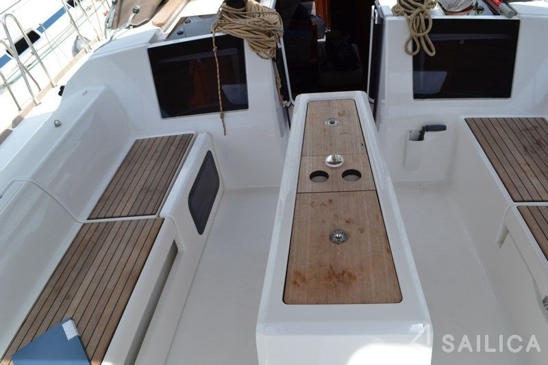 Dufour 460 GL - Yacht Charter Sailica