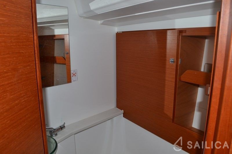 Dufour 460 GL - Yacht Charter Sailica