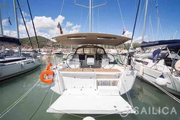 Dufour 460 GL - Yacht Charter Sailica