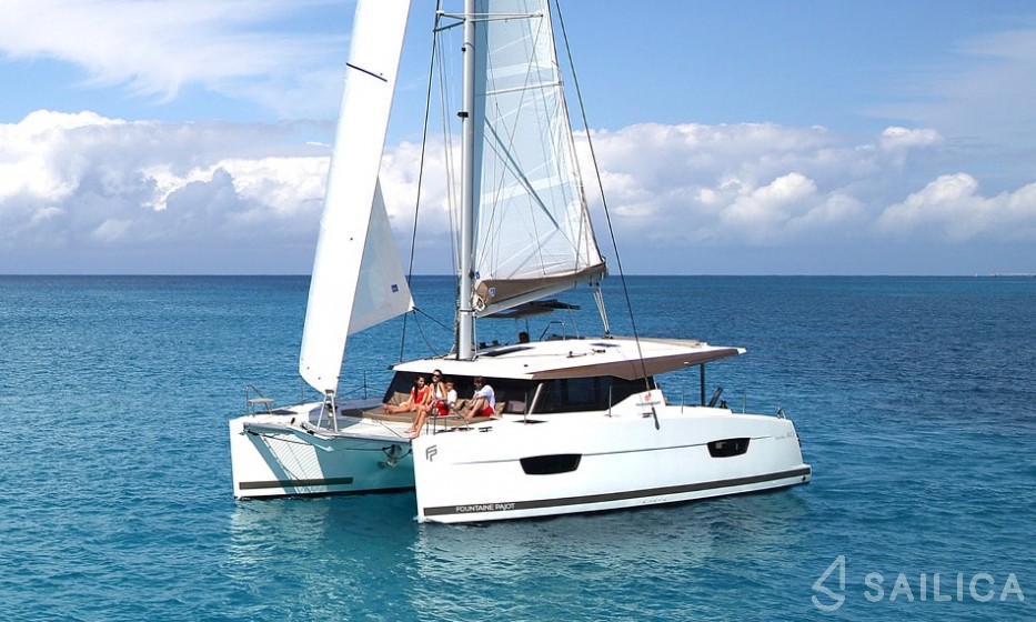 Lucia 40 - 3 cab. - Yacht Charter Sailica