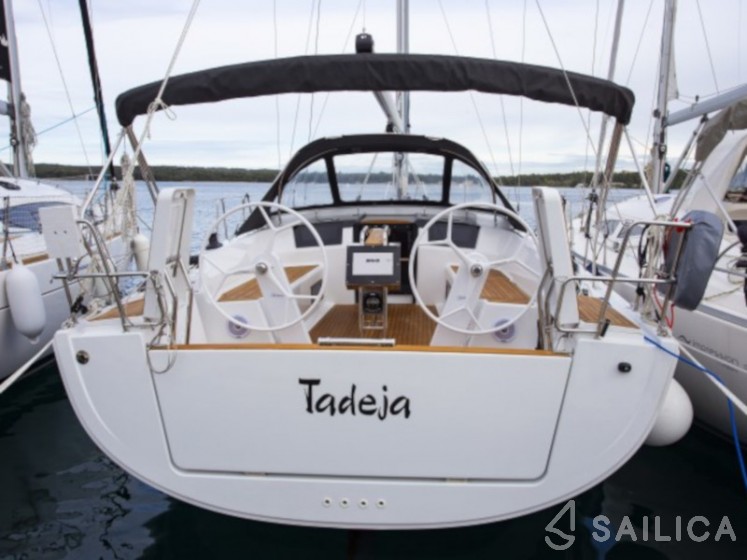 Hanse 388 - Yacht Charter Sailica