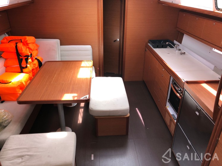 Dufour 460 GL - Yacht Charter Sailica
