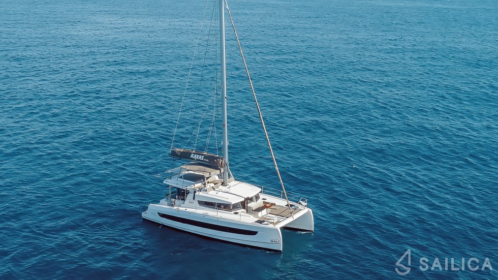 Bali 4.2 - Yacht Charter Sailica