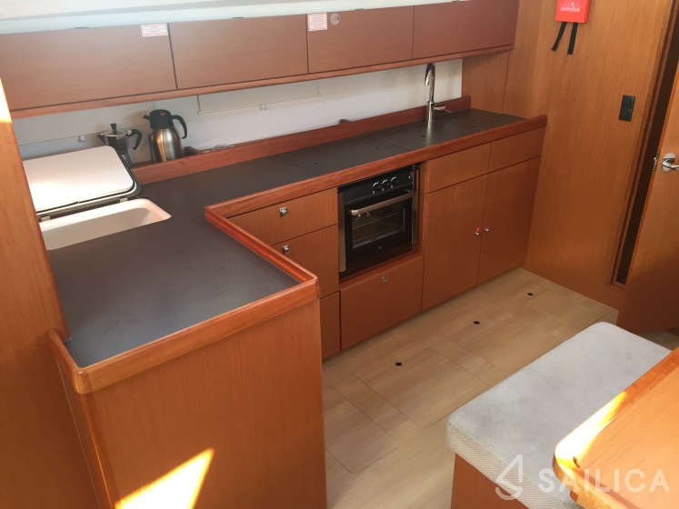Bavaria 46 Cruiser - Yacht Charter Sailica
