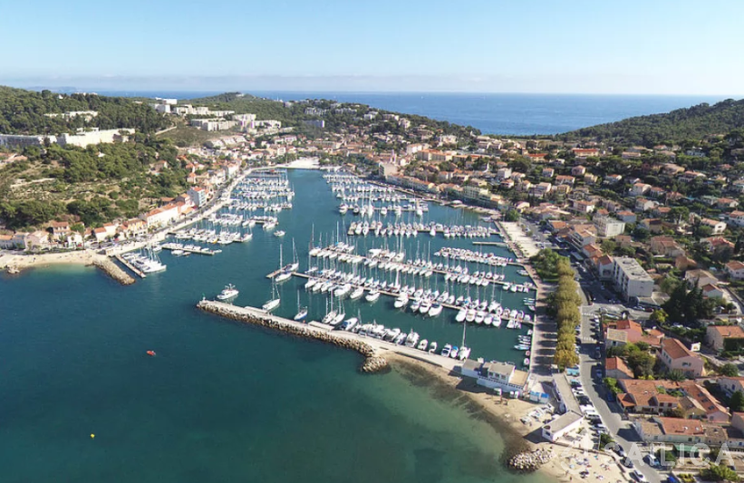 Sun Odyssey 519 - Yacht Charter Sailica
