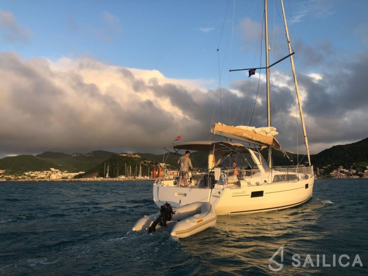 Oceanis 41.1 - Photo #24 Oceanis 41.1 - Yacht Charter Sailica