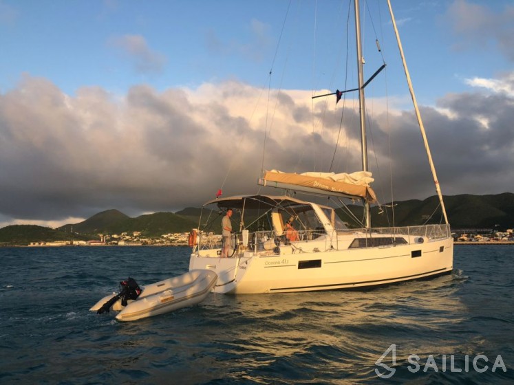 Oceanis 41.1 - Photo #23 Oceanis 41.1 - Yacht Charter Sailica