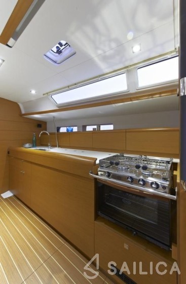 Sun Odyssey 479 - Yacht Charter Sailica