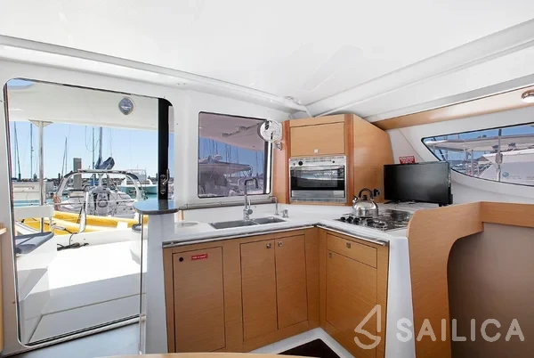 Lipari 41 - Yacht Charter Sailica