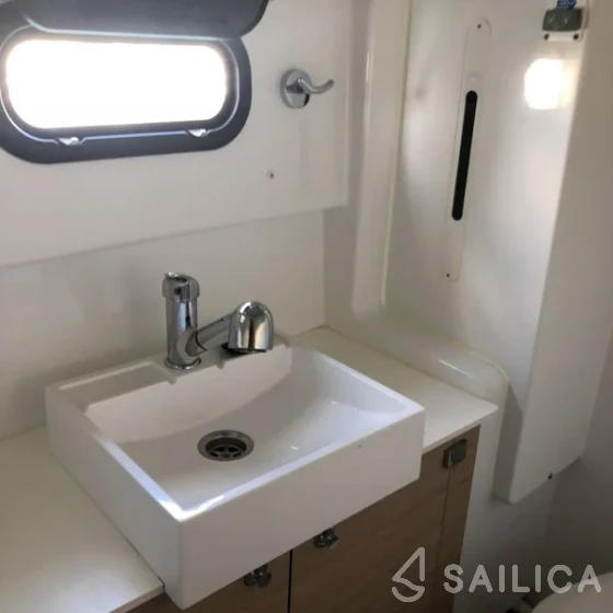 Bali 4.3 - Yacht Charter Sailica