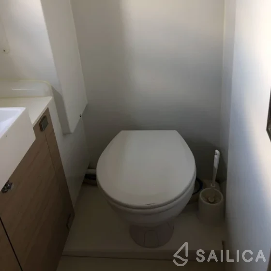 Bali 4.3 - Yacht Charter Sailica