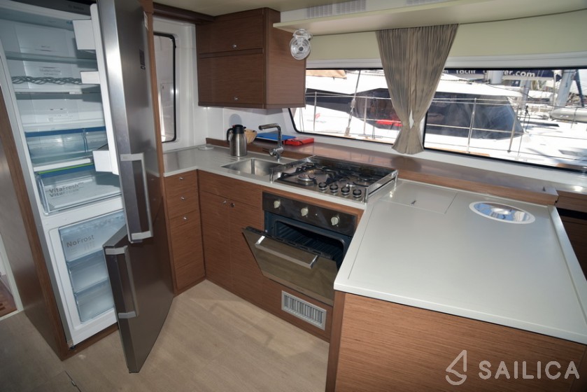 Lagoon 52F - Yacht Charter Sailica