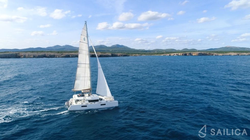 Lagoon 52F - Yacht Charter Sailica