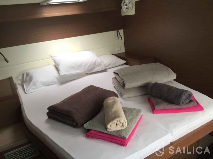 Lagoon 52F - Yacht Charter Sailica