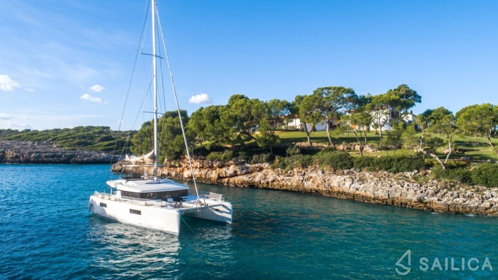 Lagoon 52F - Yacht Charter Sailica