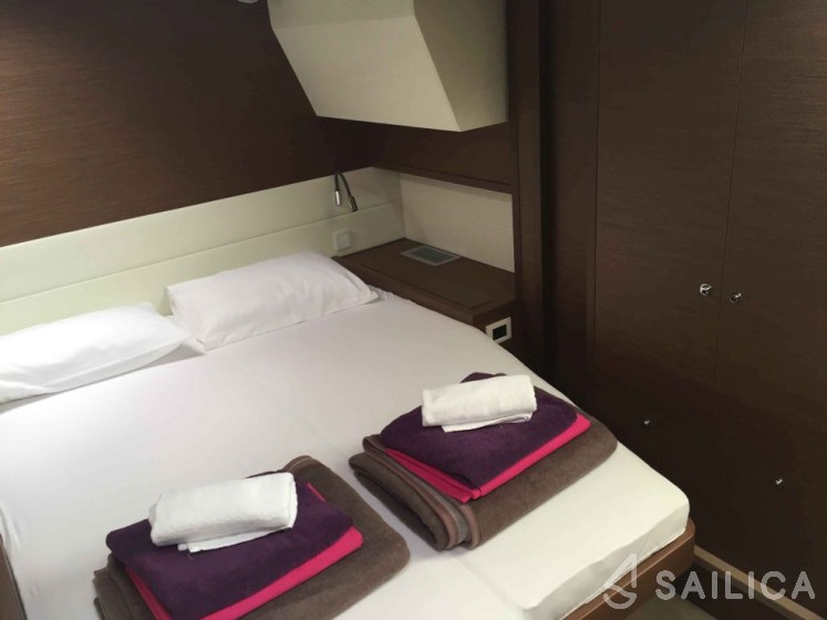 Lagoon 52F - Yacht Charter Sailica