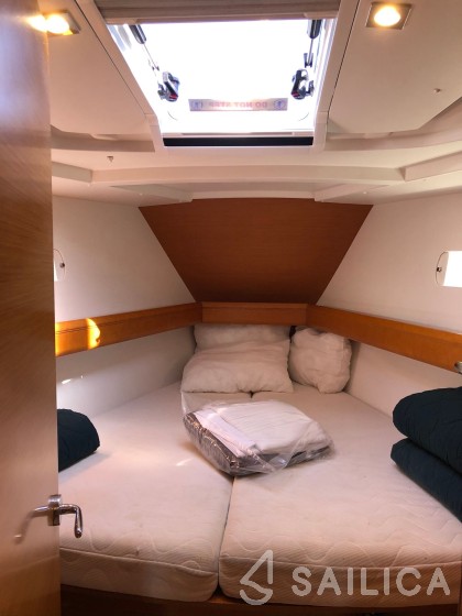 Sun Odyssey 449 - Yacht Charter Sailica