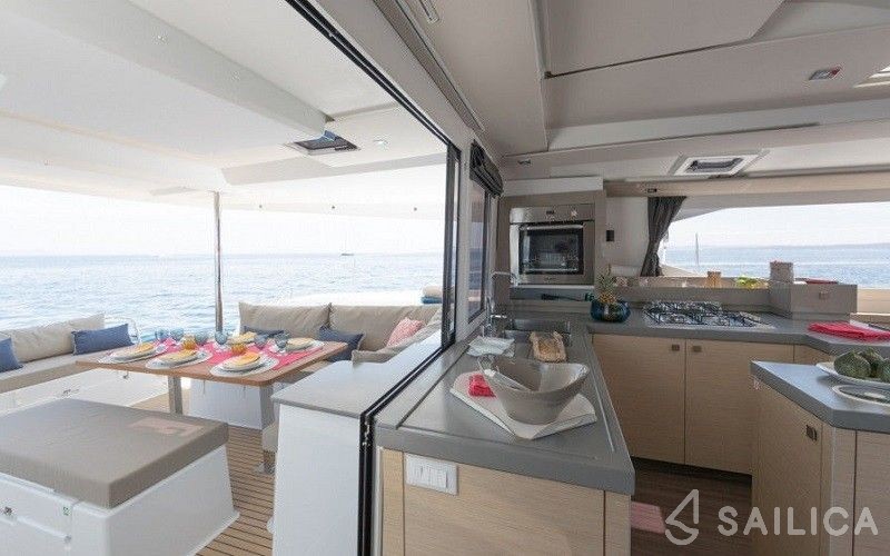 Saona 47 - Yacht Charter Sailica