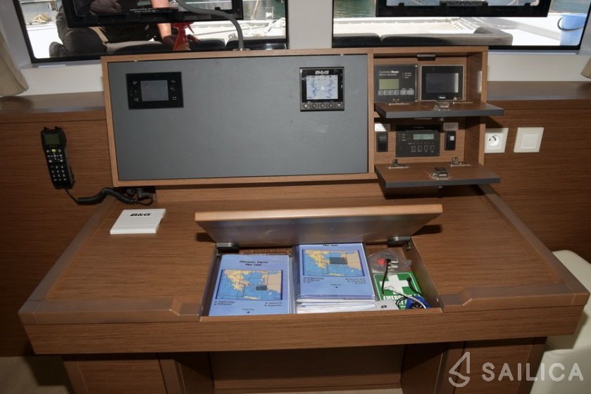 Lagoon 52F - Yacht Charter Sailica