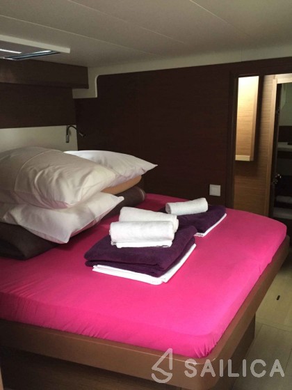 Lagoon 52F - Yacht Charter Sailica