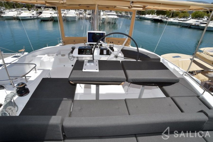 Lagoon 52F - Yacht Charter Sailica