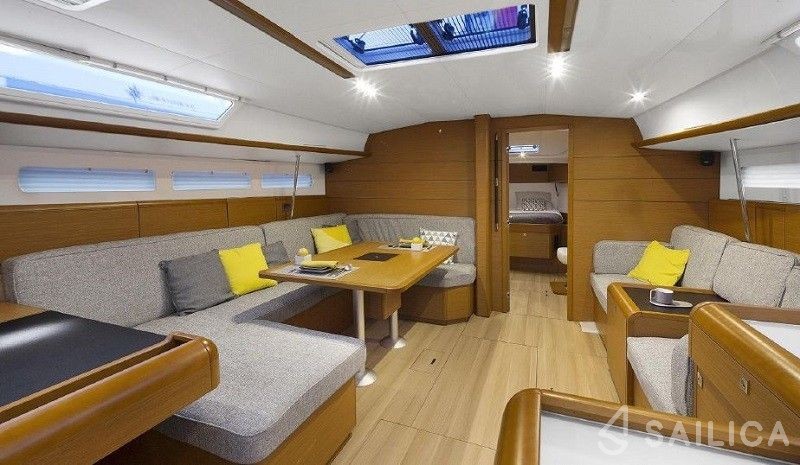 Sun Odyssey 519 - Yacht Charter Sailica