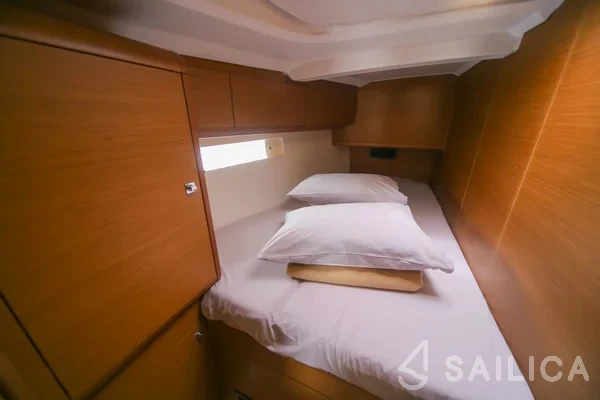 Sun Odyssey 519 - Yacht Charter Sailica