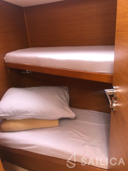 Sun Odyssey 519 - Yacht Charter Sailica
