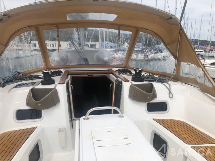 Sun Odyssey 519 - Yacht Charter Sailica