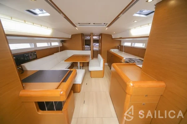 Sun Odyssey 519 - Yacht Charter Sailica