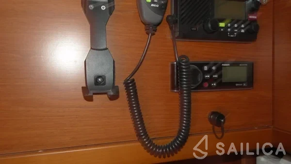 Oceanis 48 - Yacht Charter Sailica
