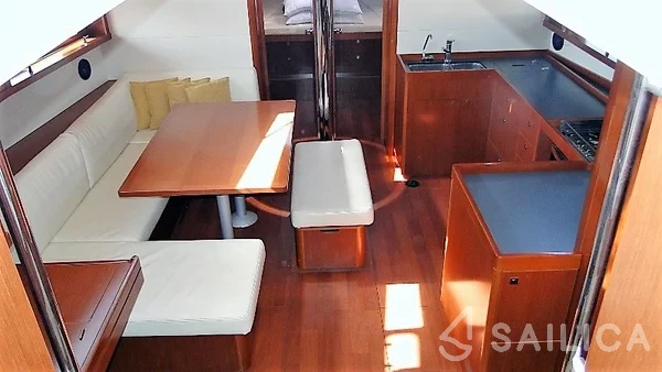 Oceanis 48 - Yacht Charter Sailica