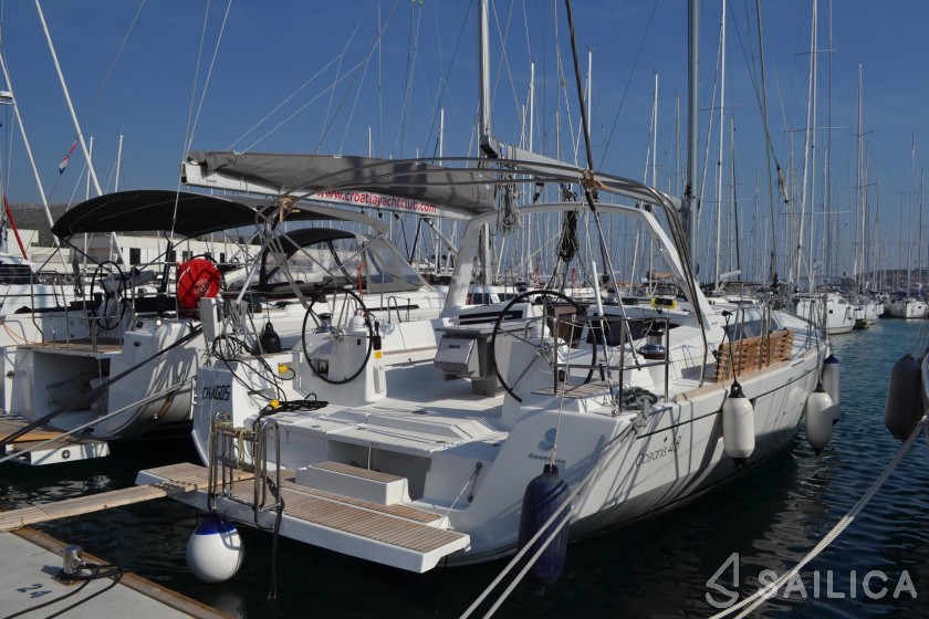 Oceanis 48 - Yacht Charter Sailica