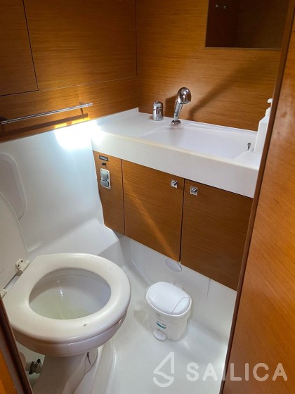 Sun Odyssey 479 - Yacht Charter Sailica