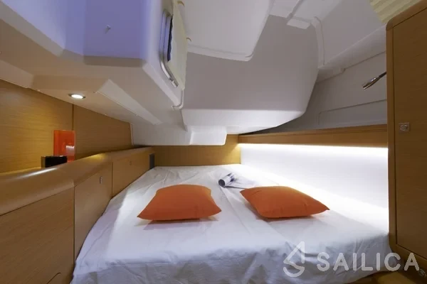 Sun Odyssey 479 - Yacht Charter Sailica