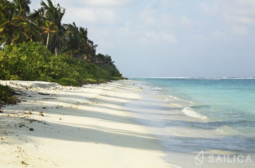 Lagoon 620 - Yacht Charter Sailica