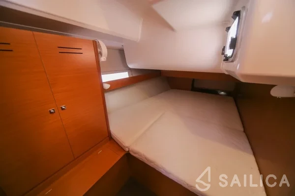 Dufour 460 GL - Yacht Charter Sailica