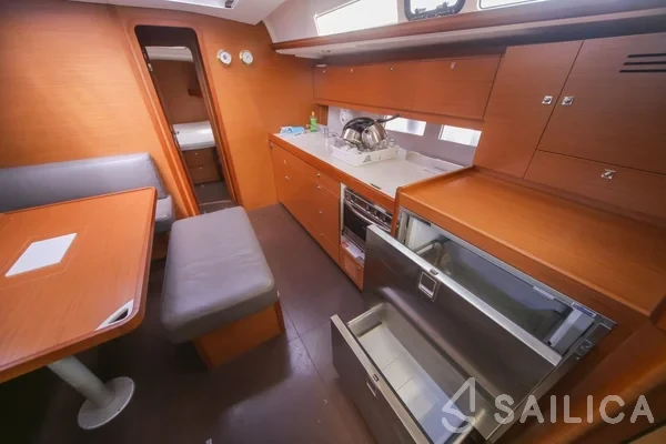 Dufour 460 GL - Yacht Charter Sailica