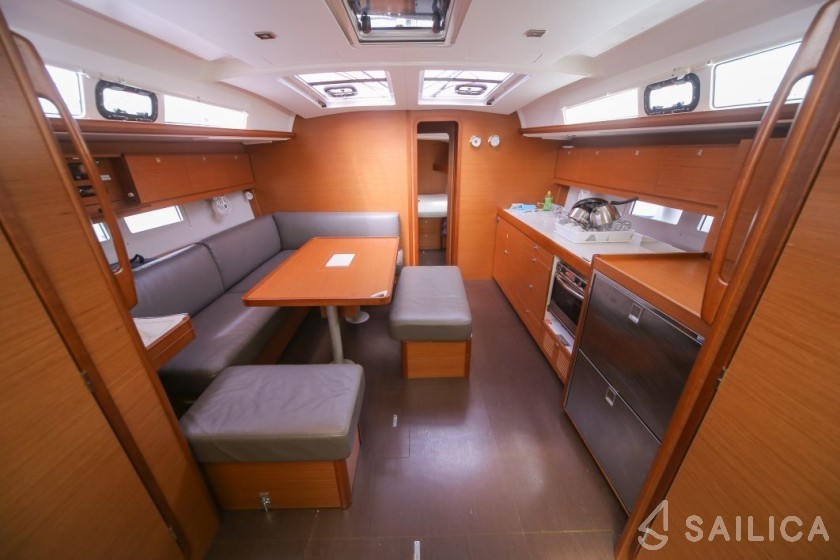 Dufour 460 GL - Yacht Charter Sailica
