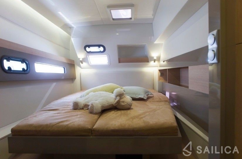 Bali 4.5 - Yacht Charter Sailica