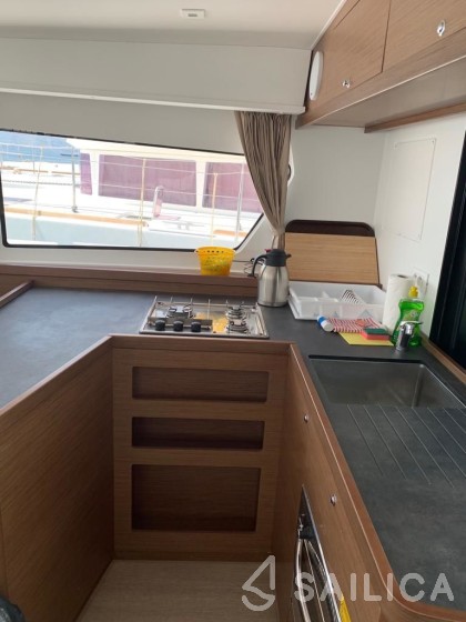 Lagoon 42 - Yacht Charter Sailica