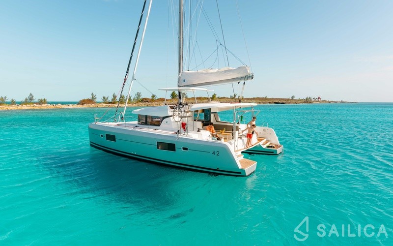 Lagoon 42 - 4 + 1 cab. - Yacht Charter Sailica