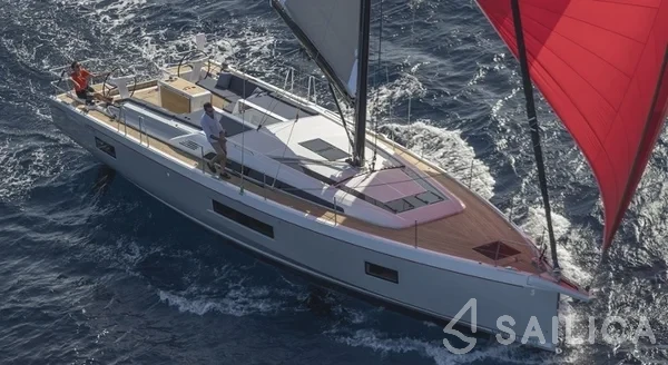 Oceanis 51.1 - Yacht Charter Sailica
