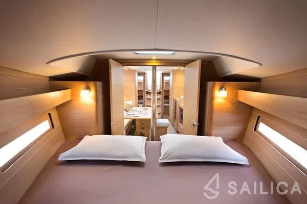 Dufour 382 GL - Yacht Charter Sailica