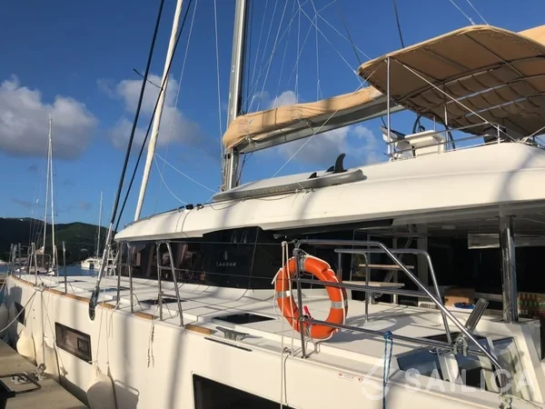 Lagoon 620 - Yacht Charter Sailica
