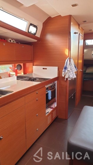 Dufour 460 GL - Yacht Charter Sailica