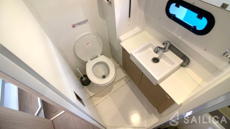 Bali 4.3 - Yacht Charter Sailica