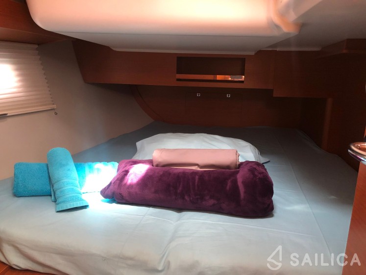 Dufour 390 Grand Large - Yacht Charter Sailica