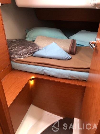 Dufour 360 GL - Yacht Charter Sailica