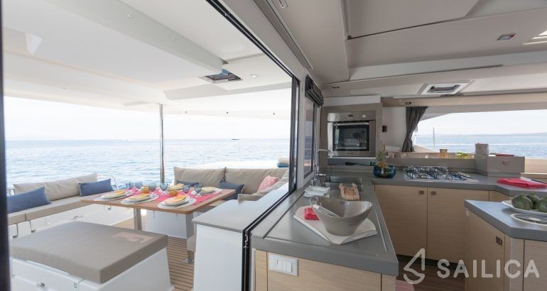 Saona 47 - Yacht Charter Sailica